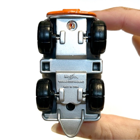 Vintage 2002 Lil Chuck Tonka Truck Toy Car Smiling Orange White Maisto Hasbro - Picture 7 of 10